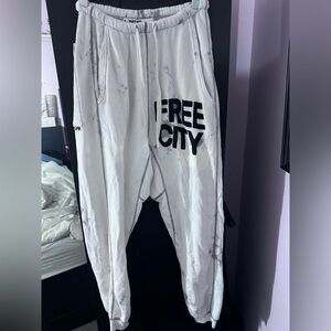 Free city sweatpants
